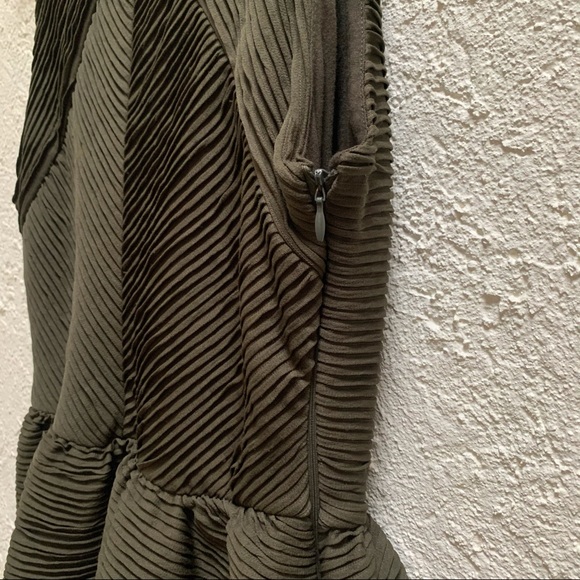 TOPSHOP | Textured Dress | size 10 - Picture 4 of 13